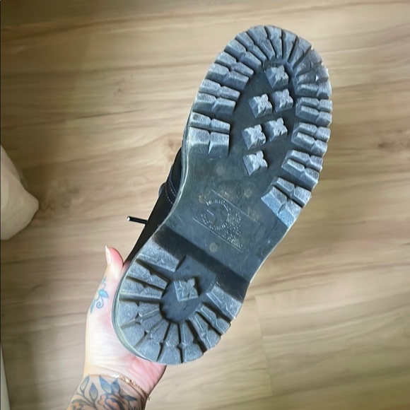 Dr. Martens Black Platform Lace-Up Shoes - Picture 5 of 5